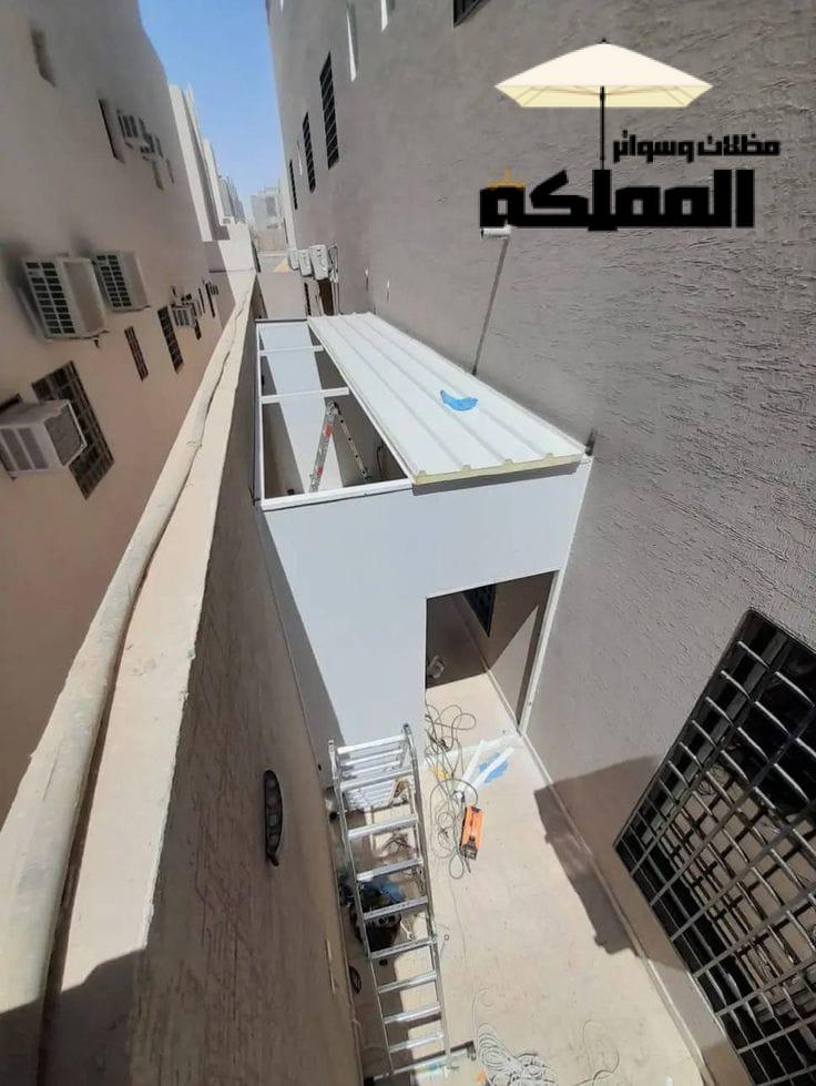 الساندوتش بانل في الرياض حي عكاظ